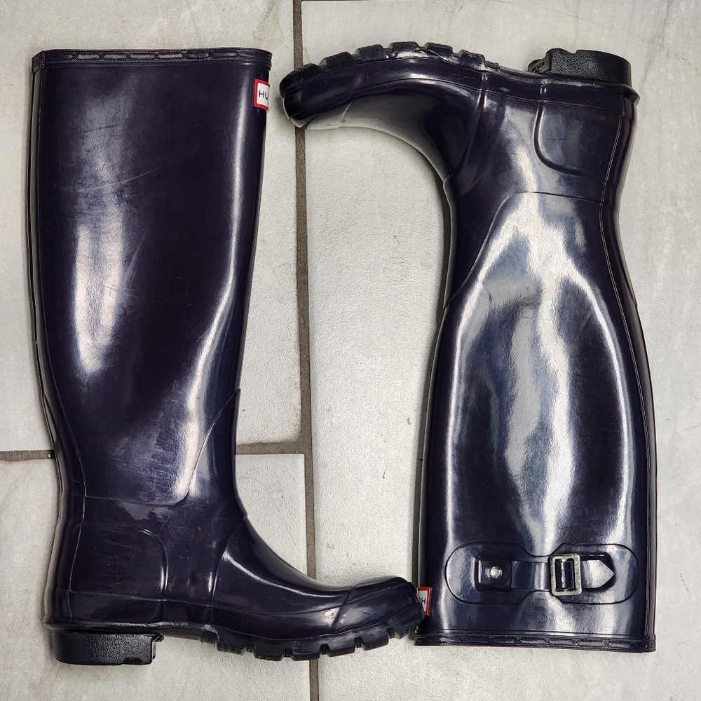 Hunter tall rain boots size 4M